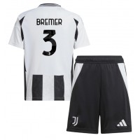 Juventus Gleison Bremer #3 Replica Home Minikit 2024-25 Short Sleeve (+ pants)